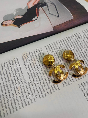 Chanel CC Earrings Loop