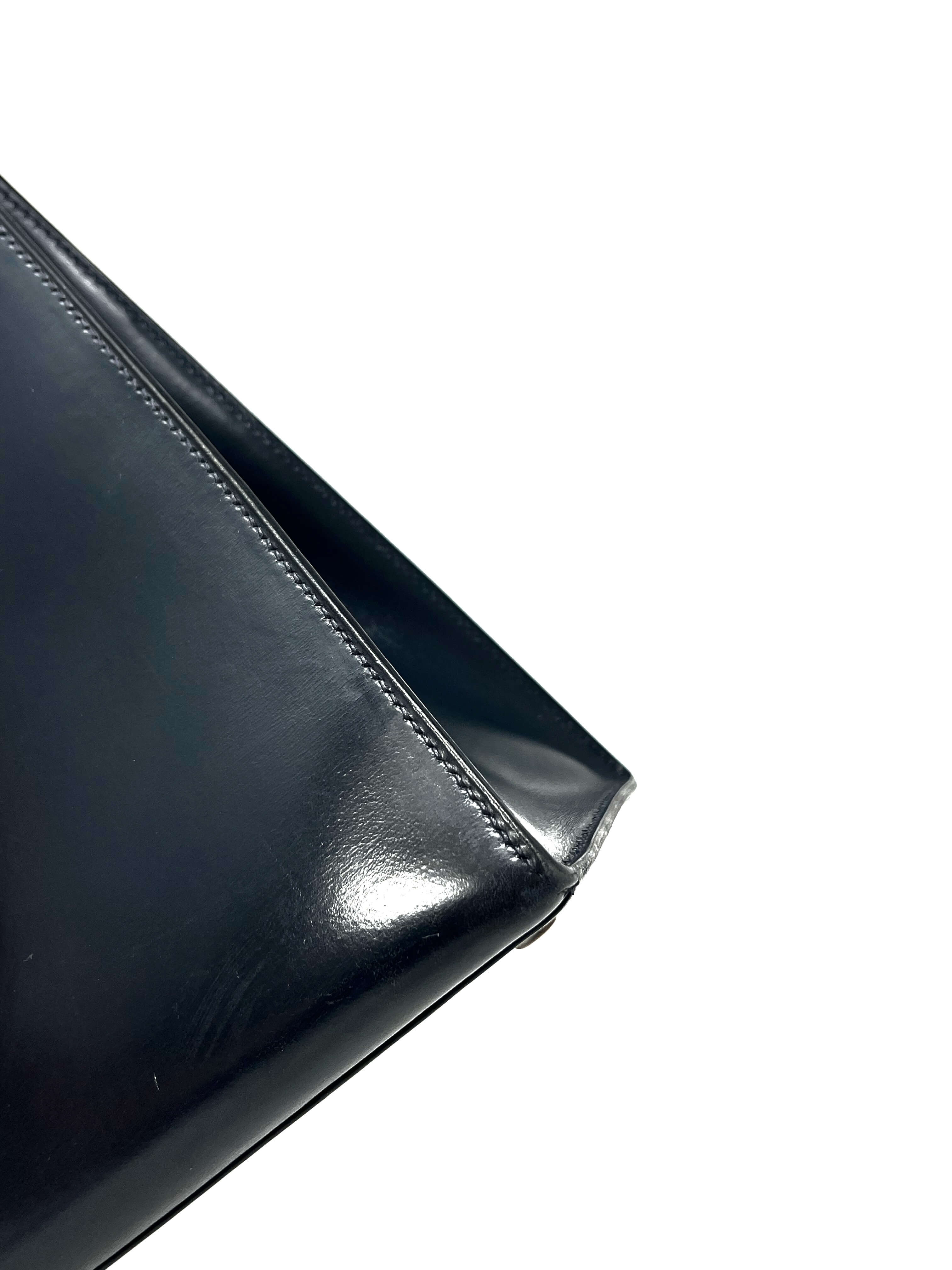 Hermes Kelly 28 blue corner detail