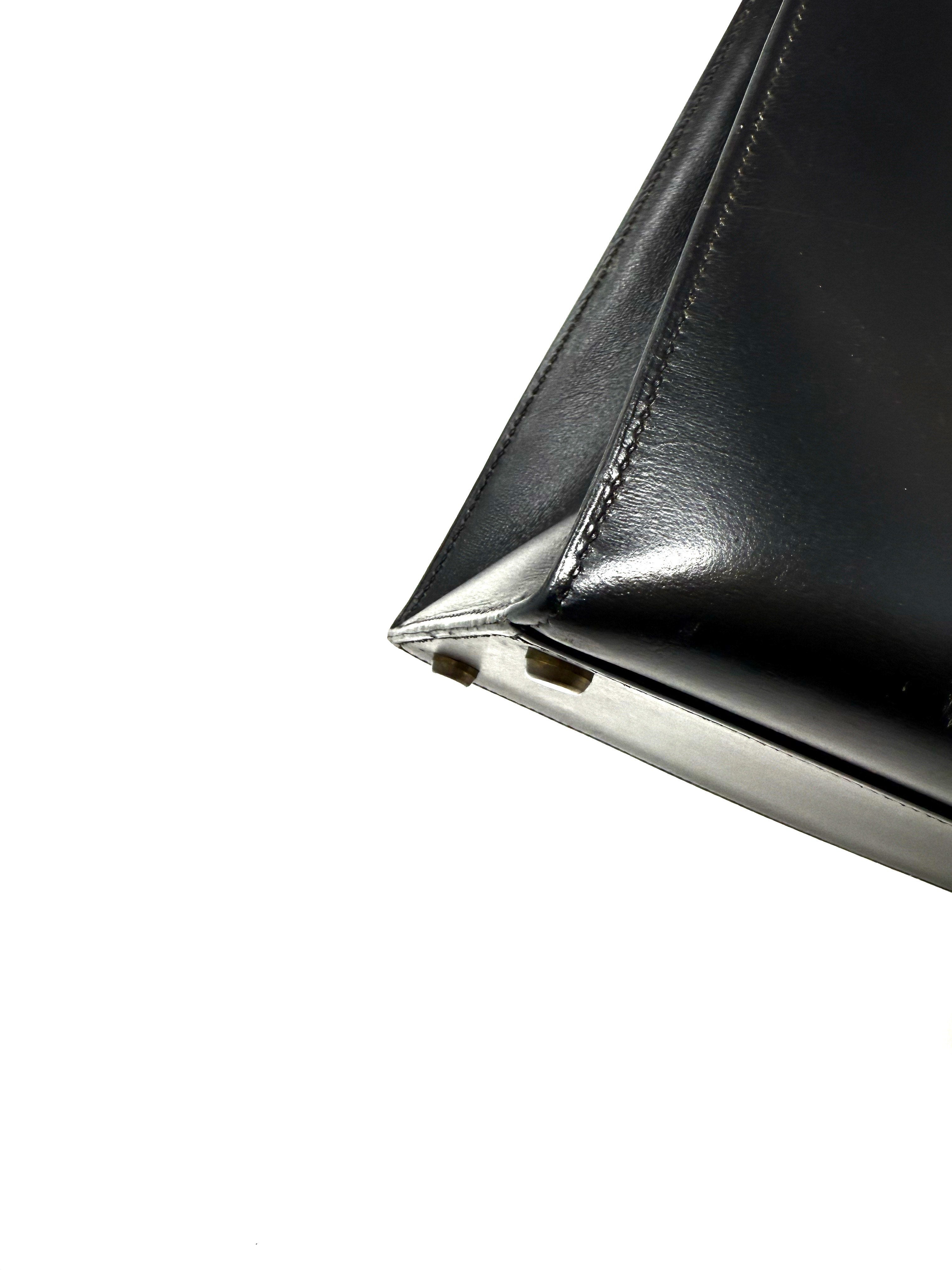 Back right corner wear detail on Kelly 32 Black Box Sellier