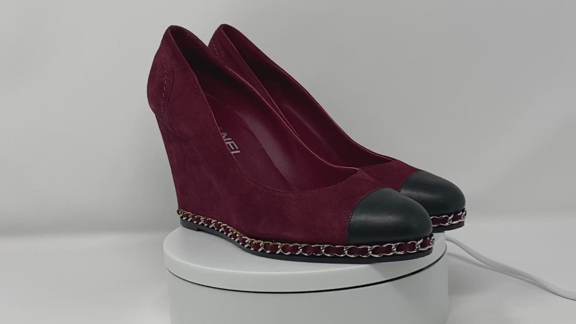 chanel wedges, burgundy and black leather, with chain, size 38.